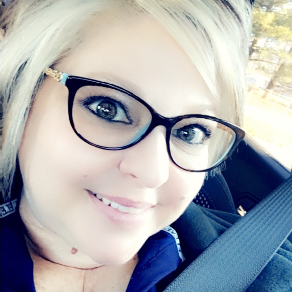 Meet your Posher, Shelli